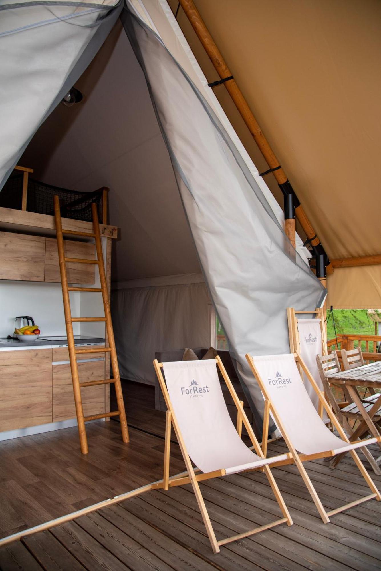 فندق Forrest Glamping Banská Štiavnica المظهر الخارجي الصورة