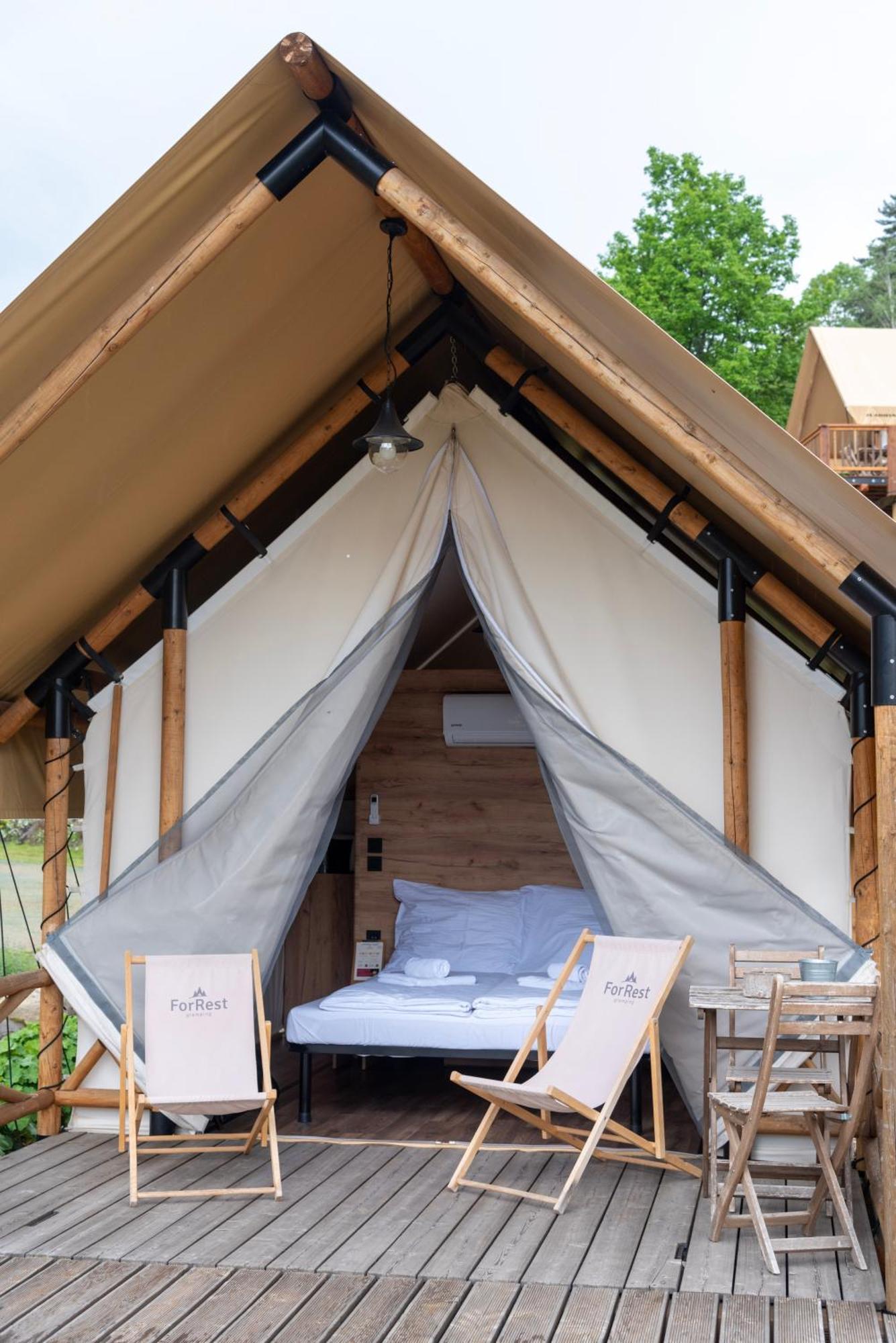 فندق Forrest Glamping Banská Štiavnica المظهر الخارجي الصورة