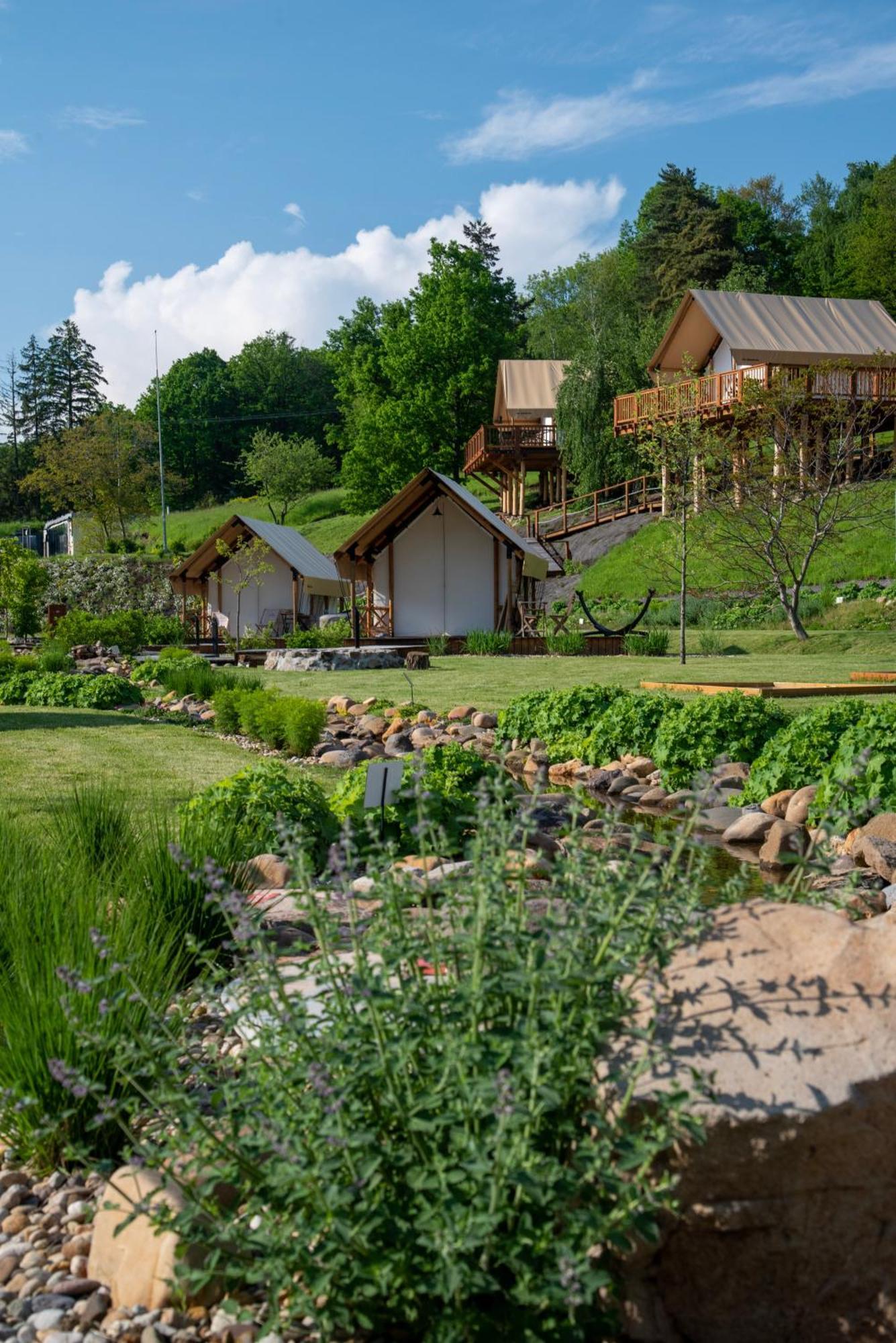 فندق Forrest Glamping Banská Štiavnica المظهر الخارجي الصورة
