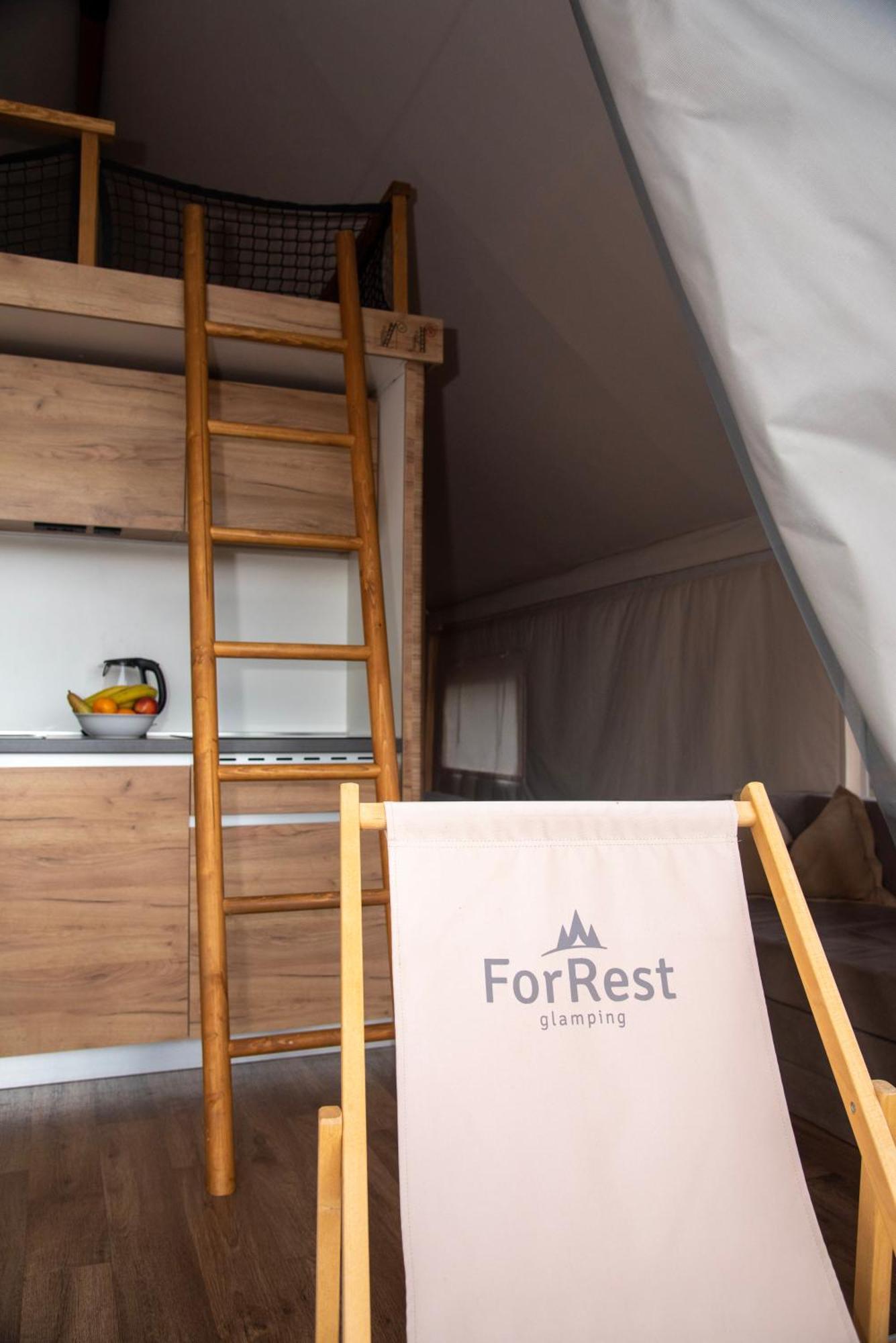 فندق Forrest Glamping Banská Štiavnica المظهر الخارجي الصورة