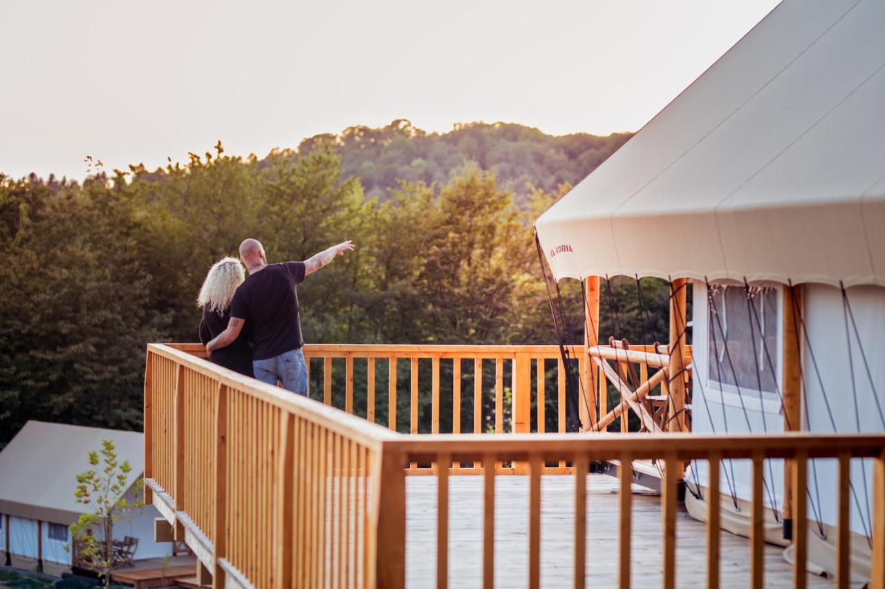 فندق Forrest Glamping Banská Štiavnica المظهر الخارجي الصورة
